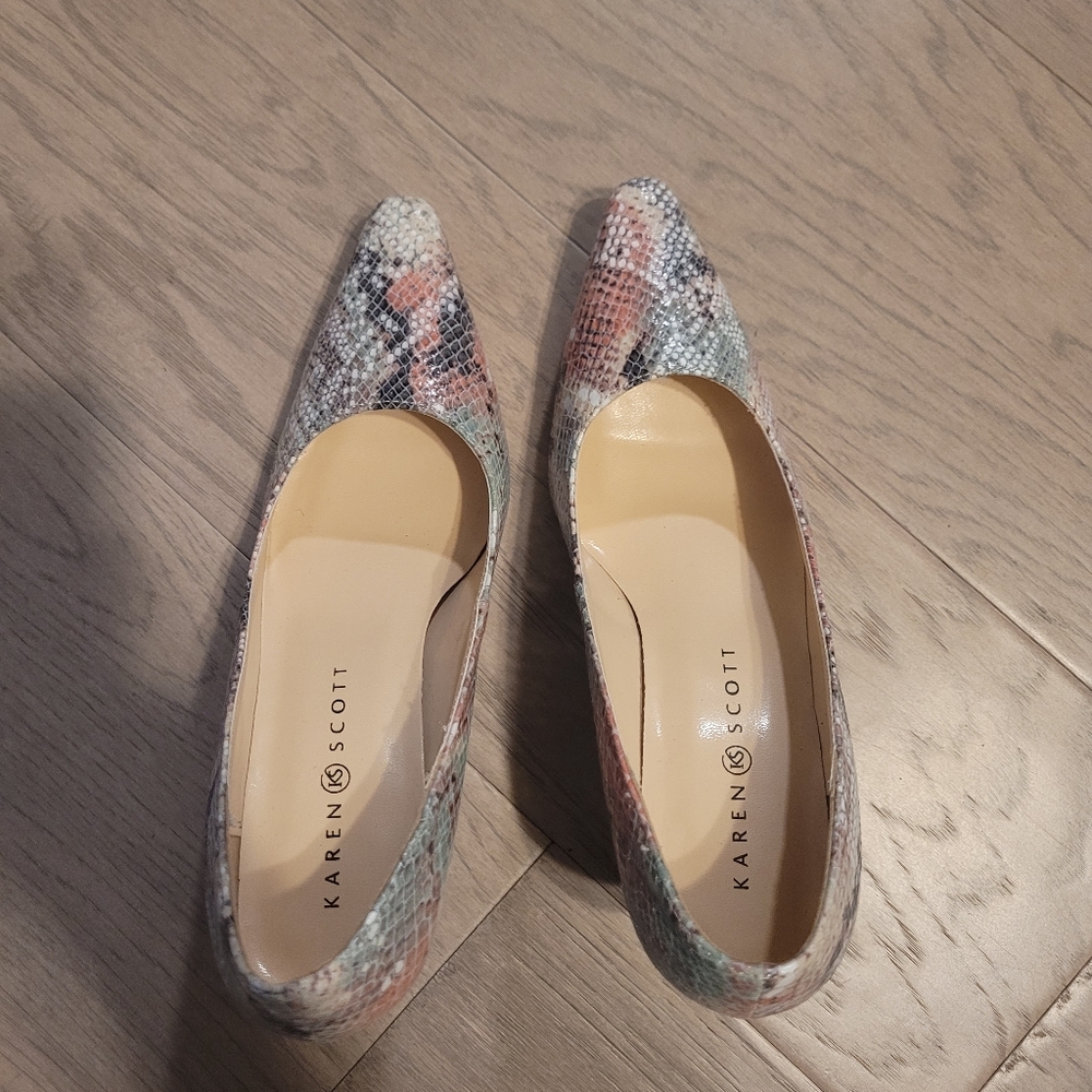 Karen Scott Shoe - Picture 4 of 5
